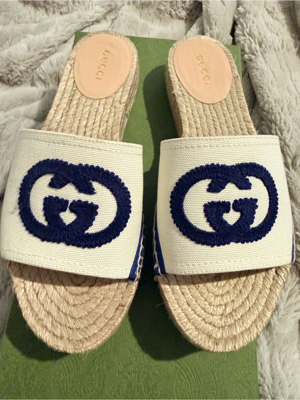 Gucci Pilar interlocking GG canvas espadrilles slide sandals white blue EU 36.5